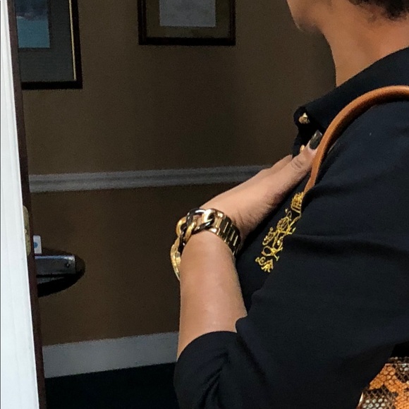 Two-Tone Runway Twist Women's Watch - Picture 3 of 8